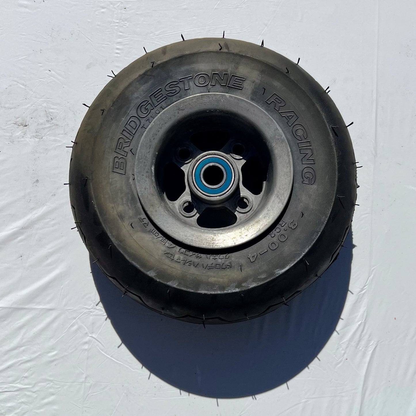 Used Magnesium Goped Wheel and Tire